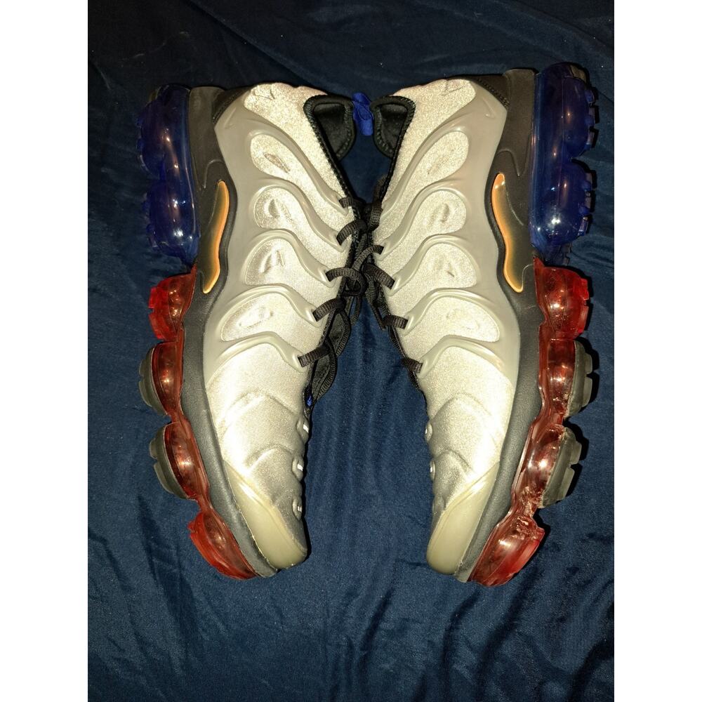 Nike Air VaporMax Plus CU9241-001 Metallic Silver Men's Athletic Sneakers - Picture 8 of 12